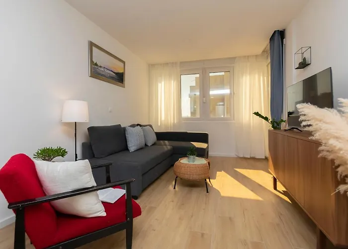 Cute Apartman *