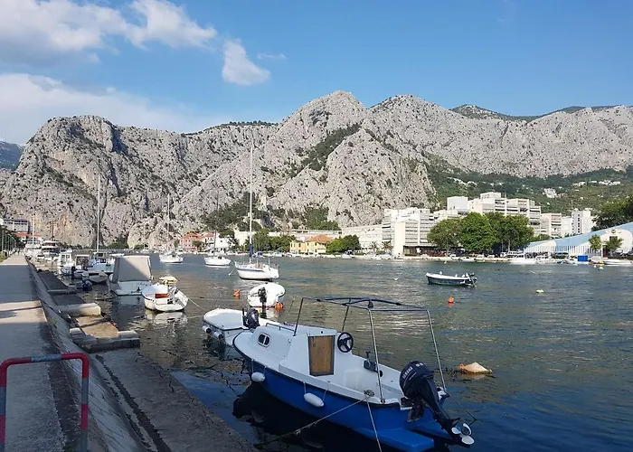 Cute Apartman Omis