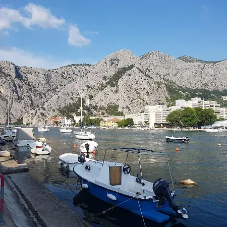 Cute Apartman Omis